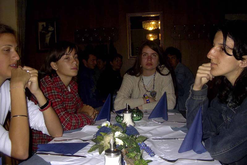 06013mittagessen.jpg  (663,5 kB)