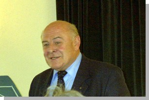 10005lesung.jpg  (142 kB)